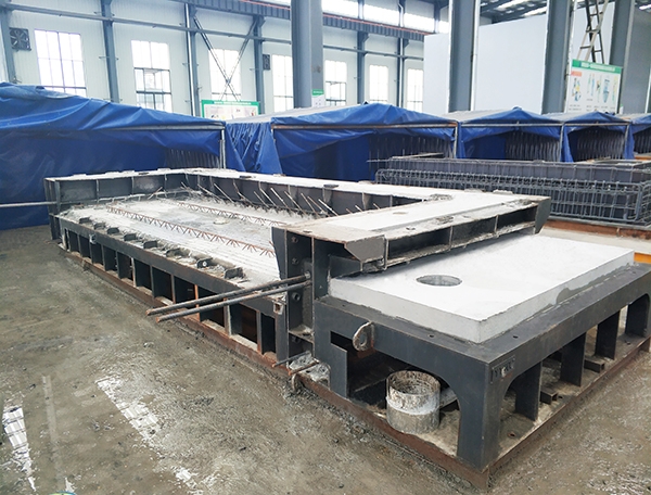 河南一建阳台模具现场