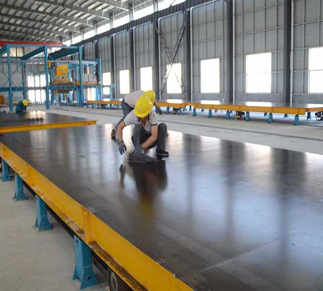 济南方圣PC模台生产线现场